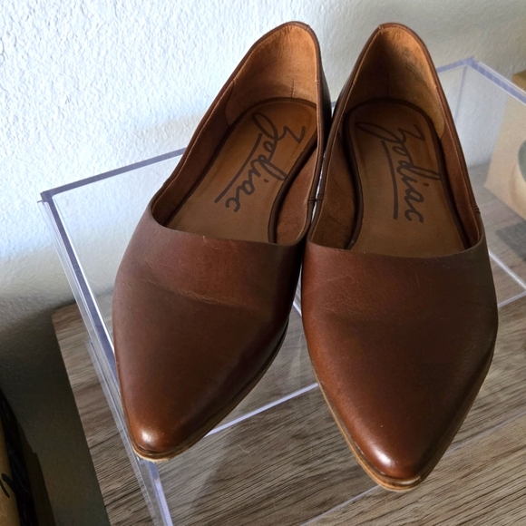 Zodiac Brown Flats • Size 8.5 • Gently used - Picture 10 of 16